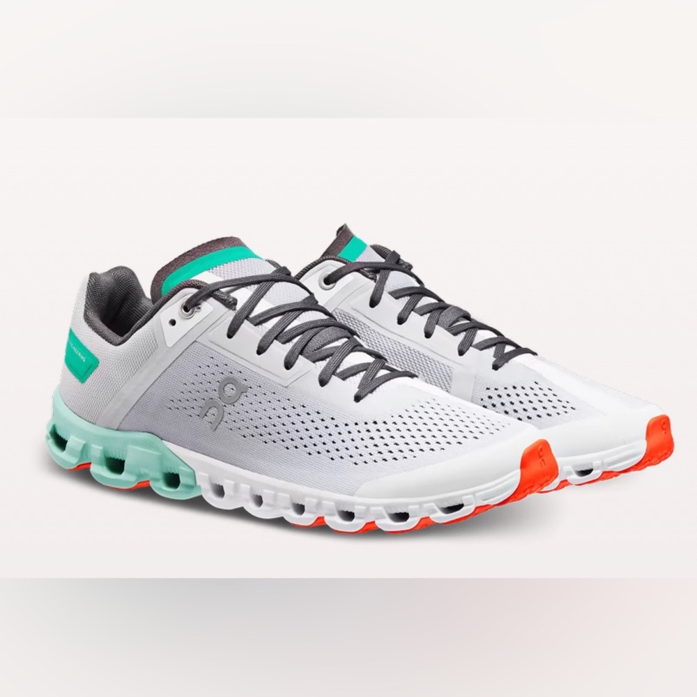 On-Running Cloudflow Glacier Creek